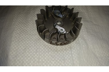 Бензопила Китай 2500 (під одну руку) Маховик, Магнето